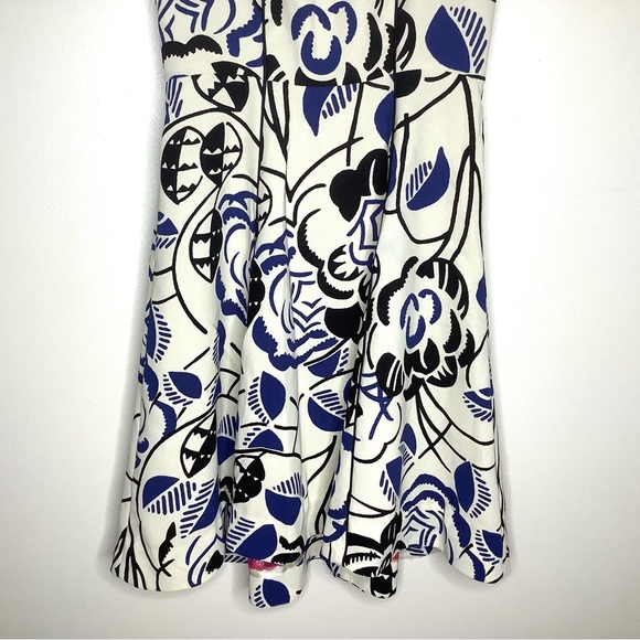 < Anthropologie Vanessa Virginia Floral Flare Dress > - Picture 3 of 6